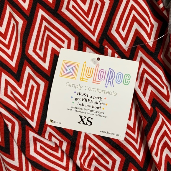 LulaRoe Tops - Picture 5 of 15